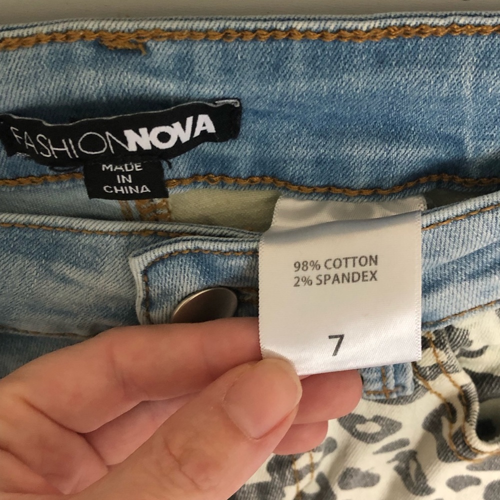 Jeans - Picture 3 of 4